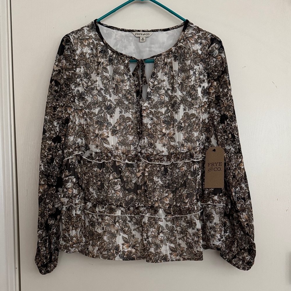 Frye & Co. Floral Black/Tan/White Ruffle Blouse NWT - Size Medium